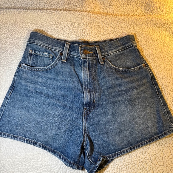 Levi High Waisted Mom Shorts W28 - Picture 1 of 4
